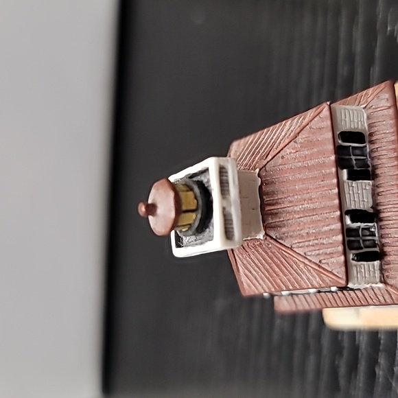 Lenox Thimble Lighthouses (set of 3) - Picture 4 of 9